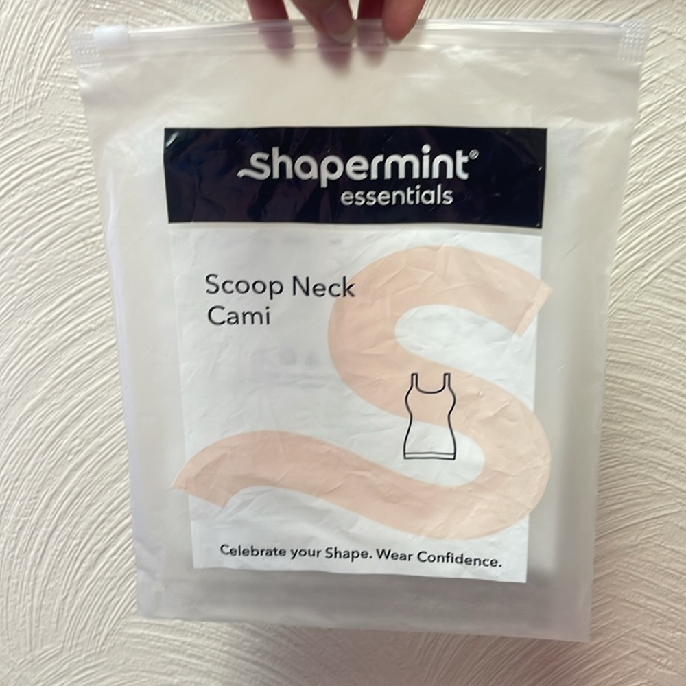 Black Scoop Neck Cami 2XL - Picture 12 of 14